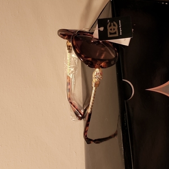 Fashion Sunglassed - Picture 3 of 15